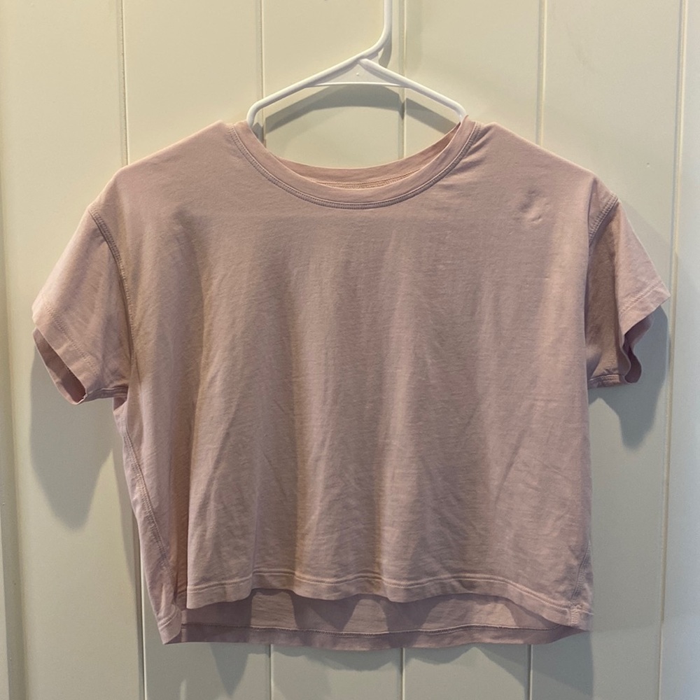 Lululemon crop top
